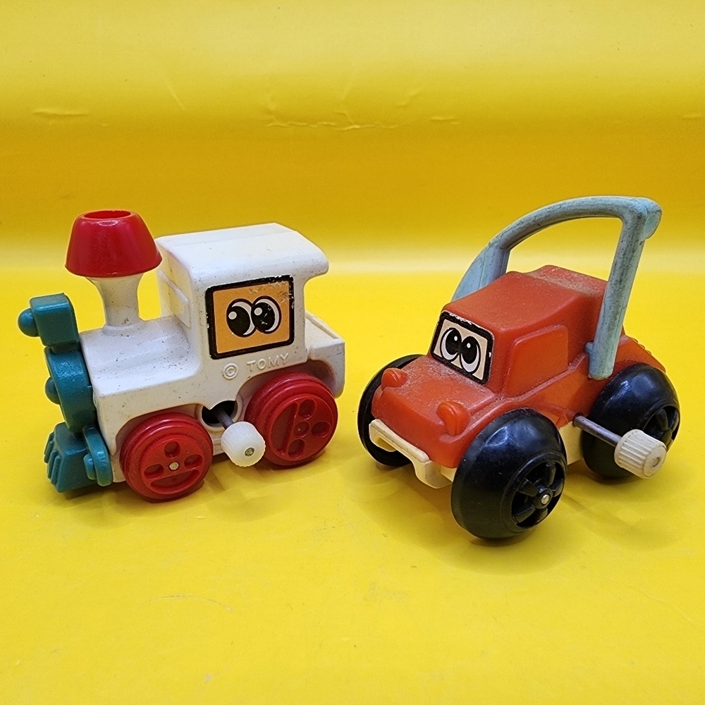 Vintage Tomy Flip Floppers Wind-up Toy Car Dune Buggy